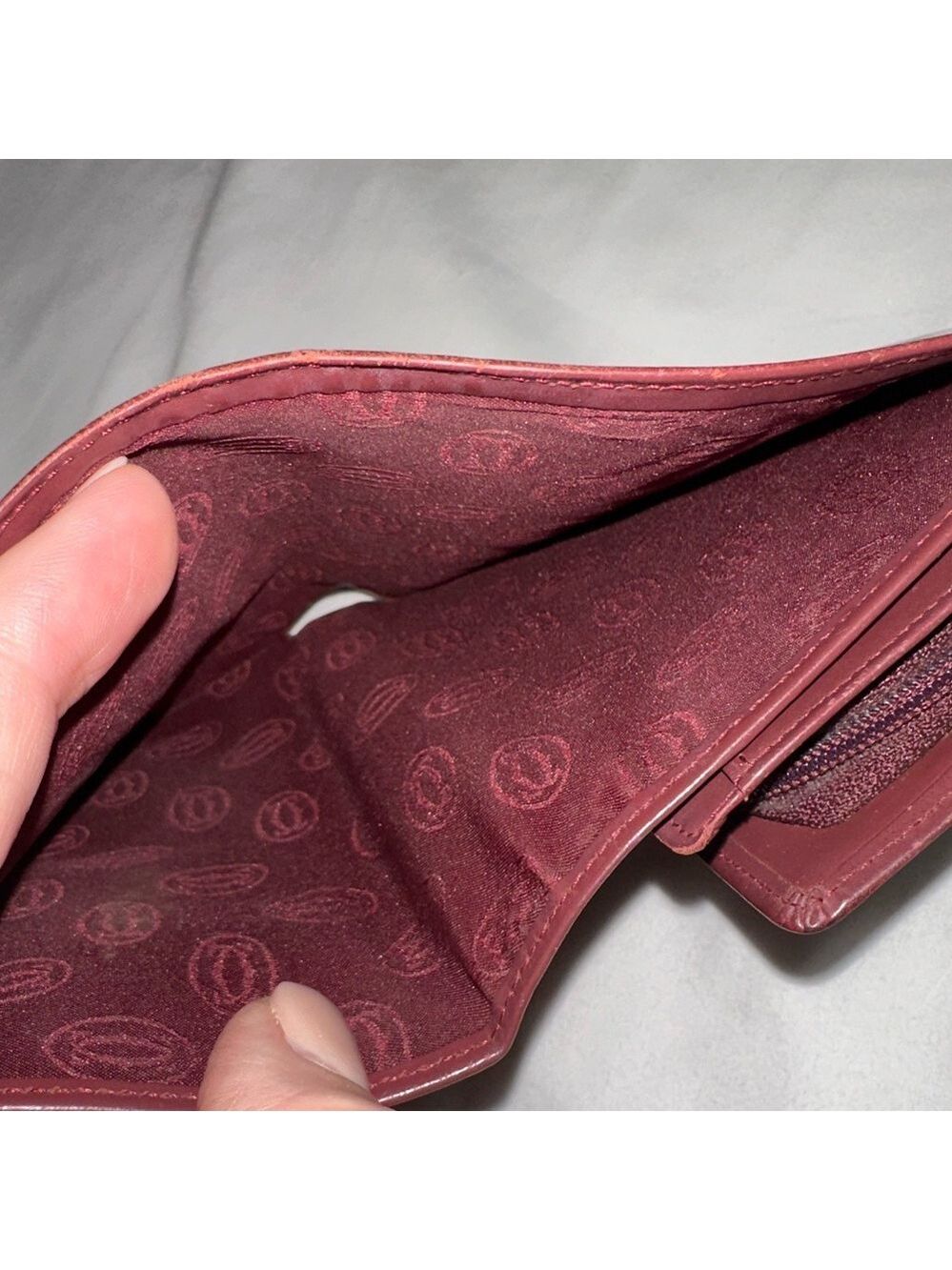 CARTIER MUST DE CARTIER BORDEAUX LEATHER BIFOLD WALLET FRANCE GOLD HARDWARE - Picture 9 of 9